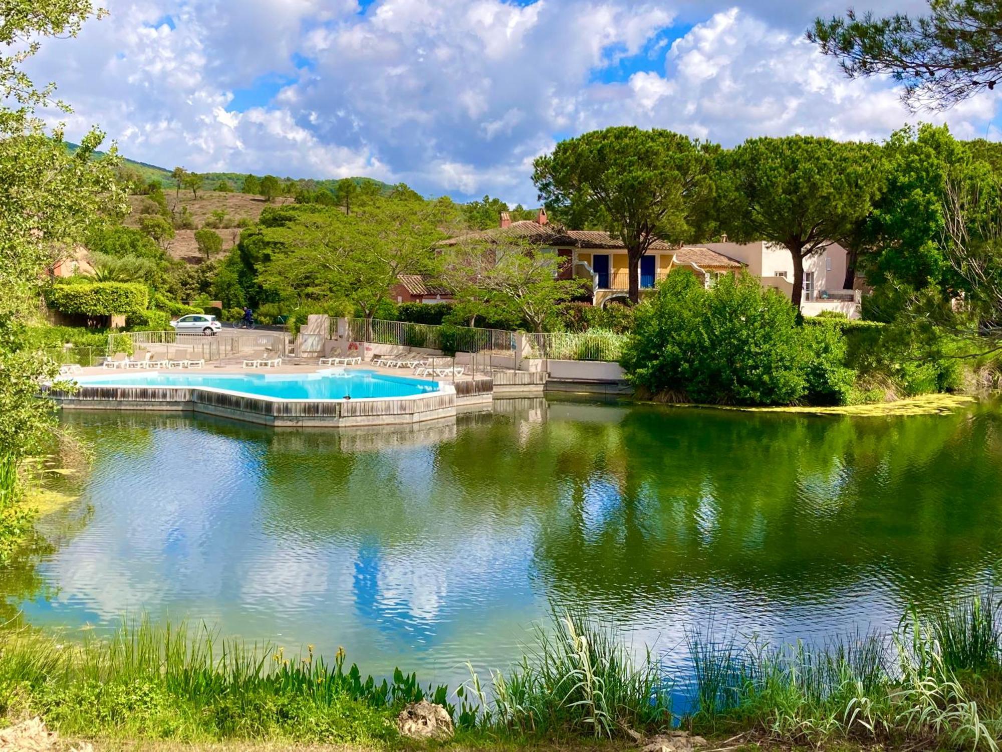 Les Restanques 1066 Jacynthe Vue Mer Grimaud Exteriér fotografie